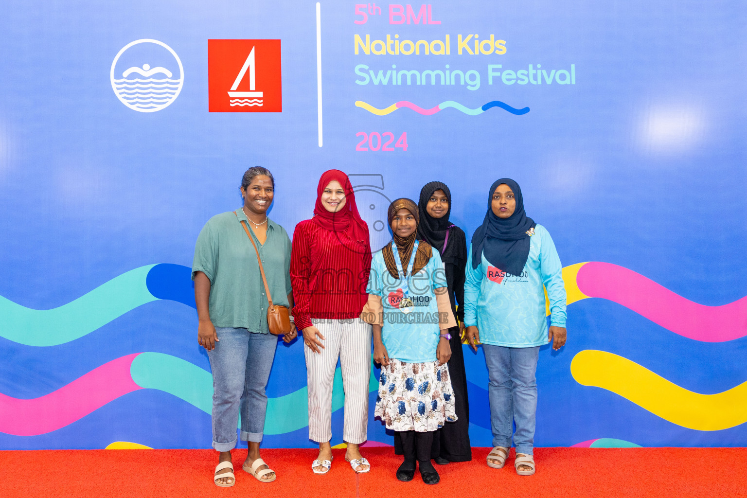 Closing of BML 5th National Swimming Kids Festival 2024 held in Hulhumale', Maldives on Saturday, 23rd November 2024.
Photos: Ismail Thoriq / images.mv