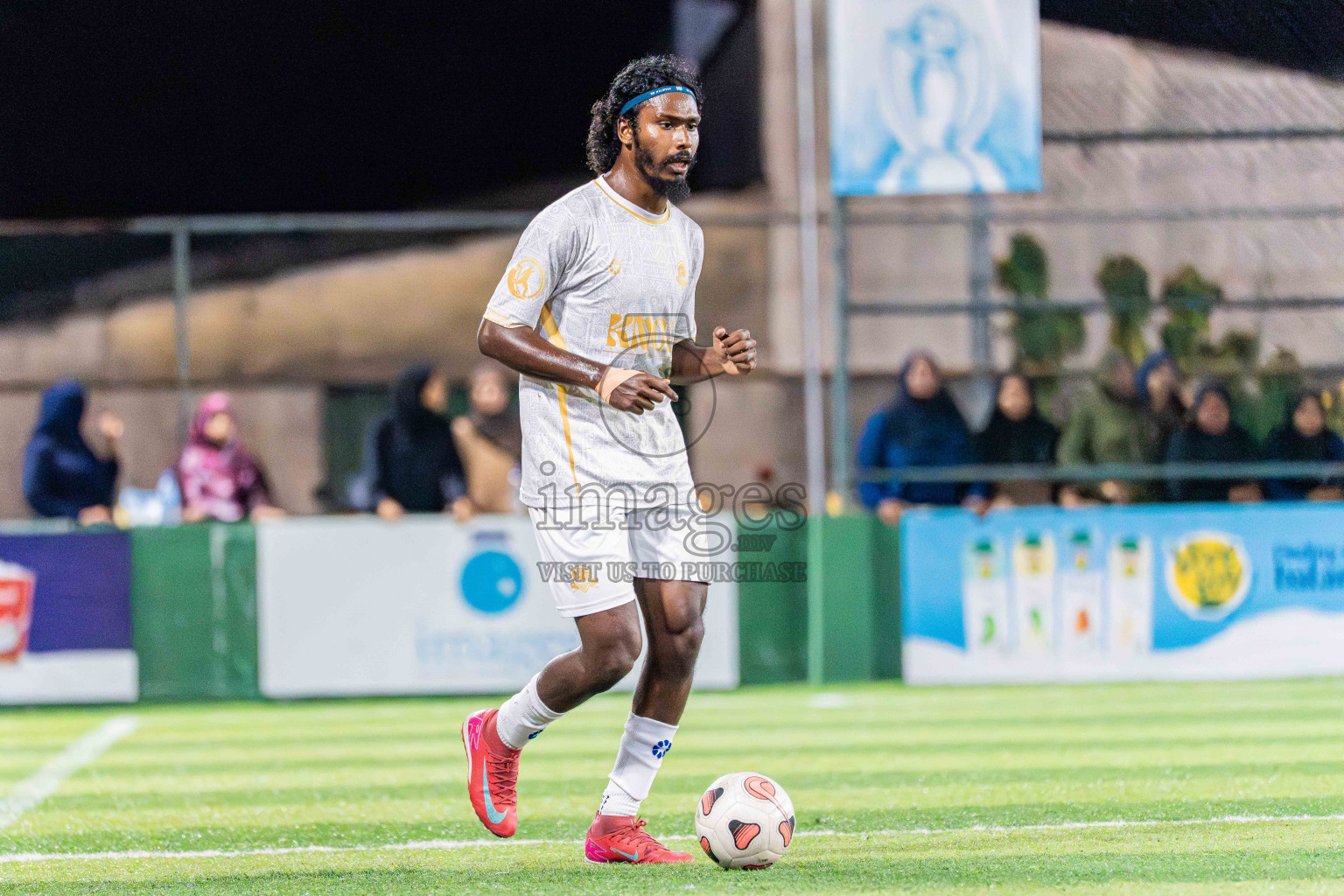 Kanmathi SC VS Kanmathi FC in Day 5 - Fonadhoo Youth Futsal Challenge 2025 held in Fonadhoo Futsal Stadium, L. Fonadhoo, Maldives on Thursday, 30th October 2025 Photos: Arif Rasheed / images.mv
