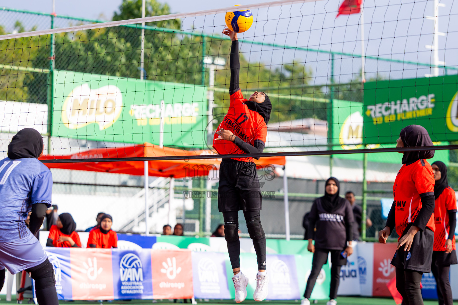Villingili Z Jamiyya vs Club Volleyball in the Finals of Milo National Junior Volleyball Championship 2025 Woman's Division was held on Sunday, 30th November 2025 at Ekuveni Turf Court Male', Maldives. Photos: Nausham Waheed / images.mv