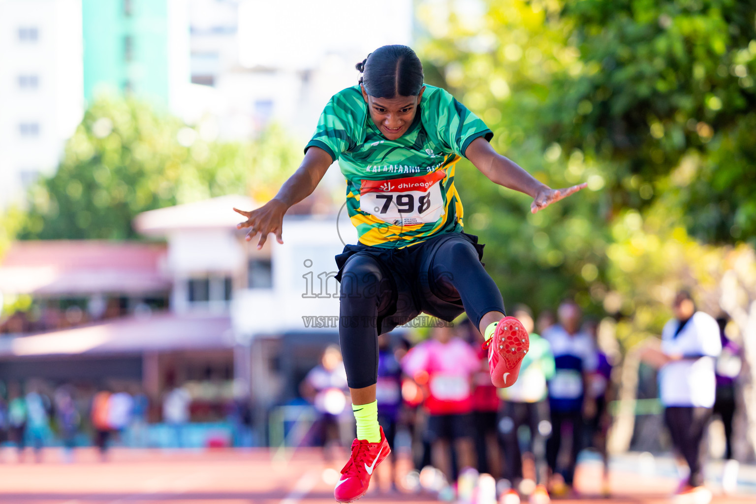 Day 1 of Inter-school Athletics Championship 2025 held in Ekuveni Synthetic Track, Male', Maldives on Monday, 06th October 2025. Photos by: Nausham Waheed / Images.mv