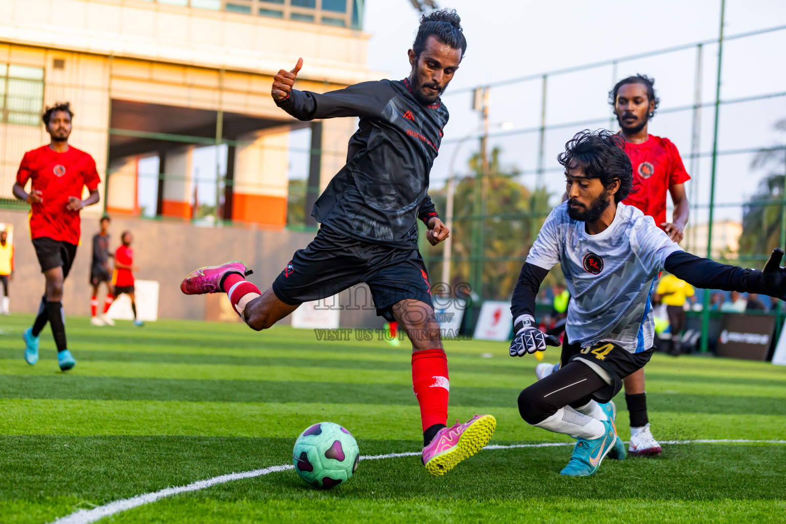 The One vs Banafsaa Kanmathi in Day 4 of BG Futsal Challenge 2024 was held on Friday, 15th March 2024, in Male', Maldives Photos: Nausham Waheed / images.mv