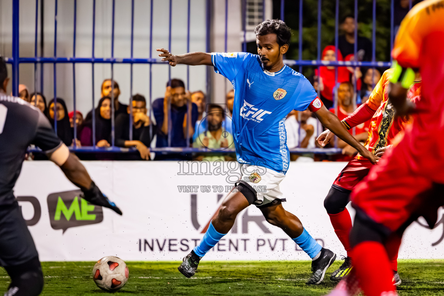 Kudarikilu vs Thulhaadhoo in Day 6 of Better in Baa Futsal Fiesta 2025 Men's division held in B. Eydhafushi, Maldives on Monday, 10th November 2025. Photos: Nausham Waheed / images.mv
