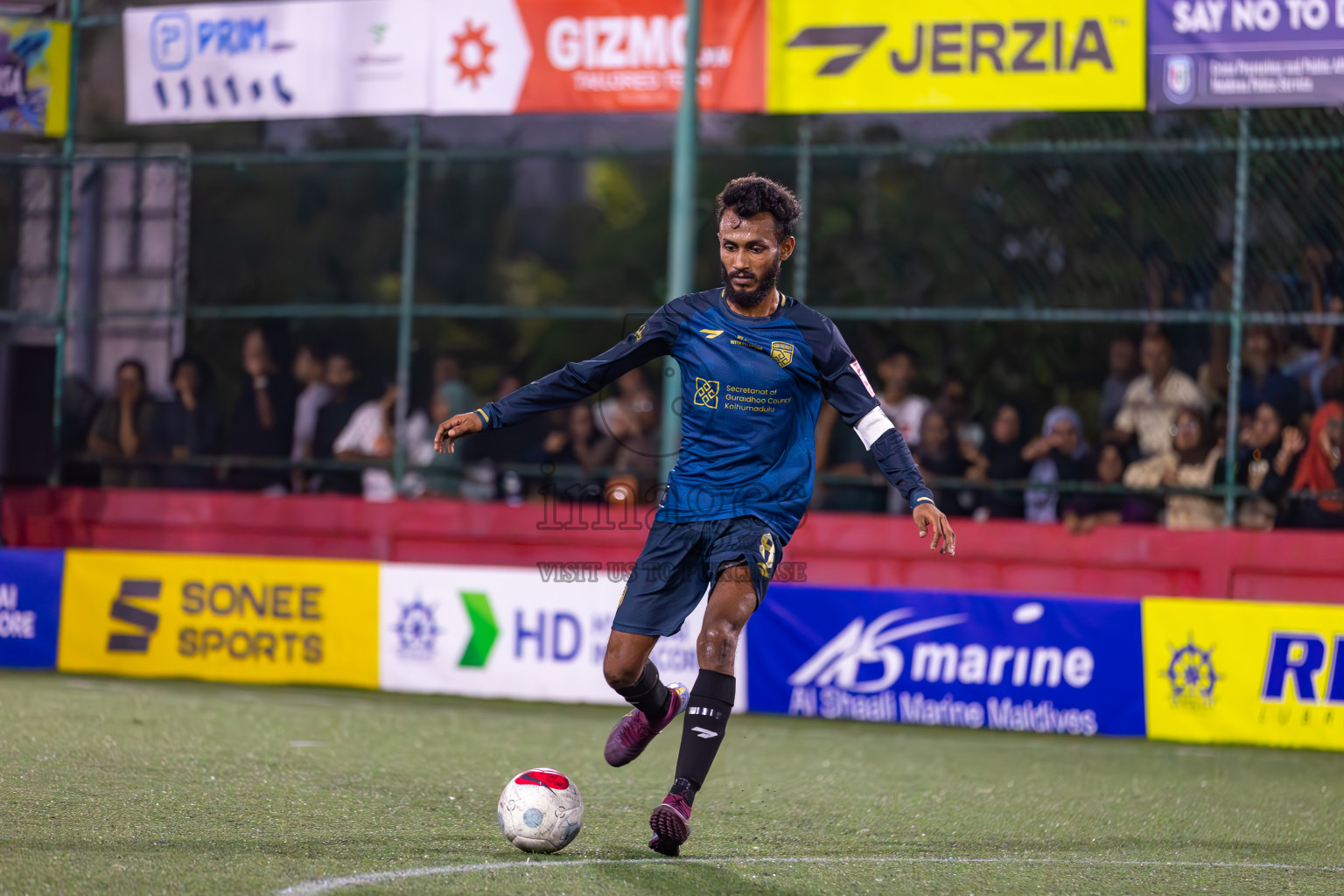 Th Guraidhoo vs Th Veymandoo in Day 15 of Golden Futsal Challenge 2024 was held on Monday, 29th January 2024, in Hulhumale', Maldives
Photos: Ismail Thoriq / images.mv