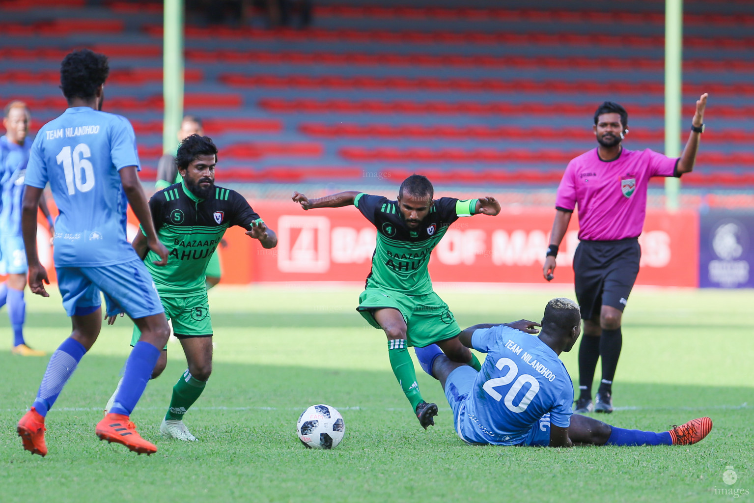 Dhiraagu Dhivehi Premier League 2018 Thimarafushi vs Nilandhoo, Male' Maldives, Wednesday, September 26, 2018 (Images.mv Photo/Suadh Abdul Sattar)