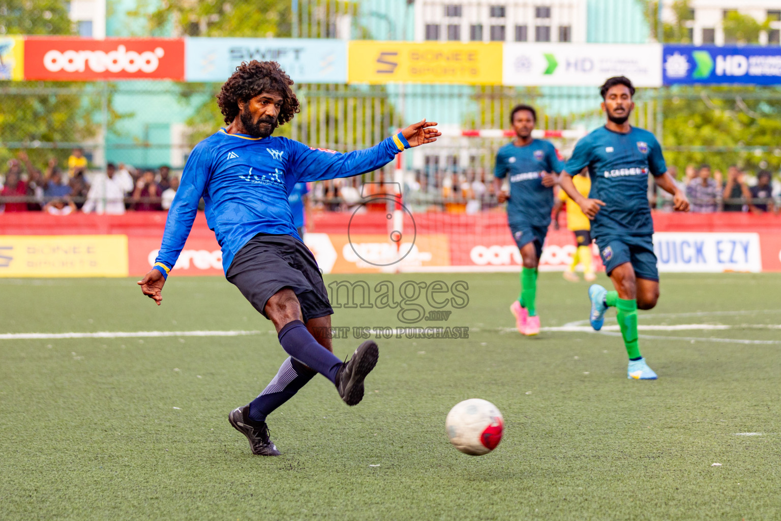 K. Maafushi vs K. Guraidhoo in Day 19 of Golden Futsal Challenge 2024 was held on Friday, 2nd February 2024 in Hulhumale', Maldives 
Photos: Hassan Simah / images.mv