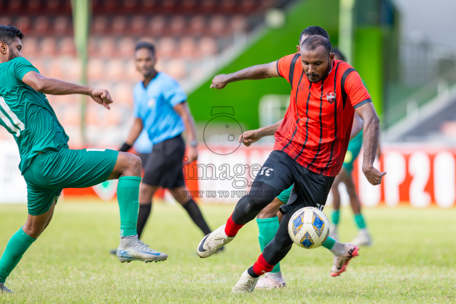 Maziya SRC vs TC in the Semi Final of FAM League Cup 2025 held at National Football Stadium, Male', Maldives on Sunday, 25th May 2025.
Photos By: Ismail Thoriq / images.mv