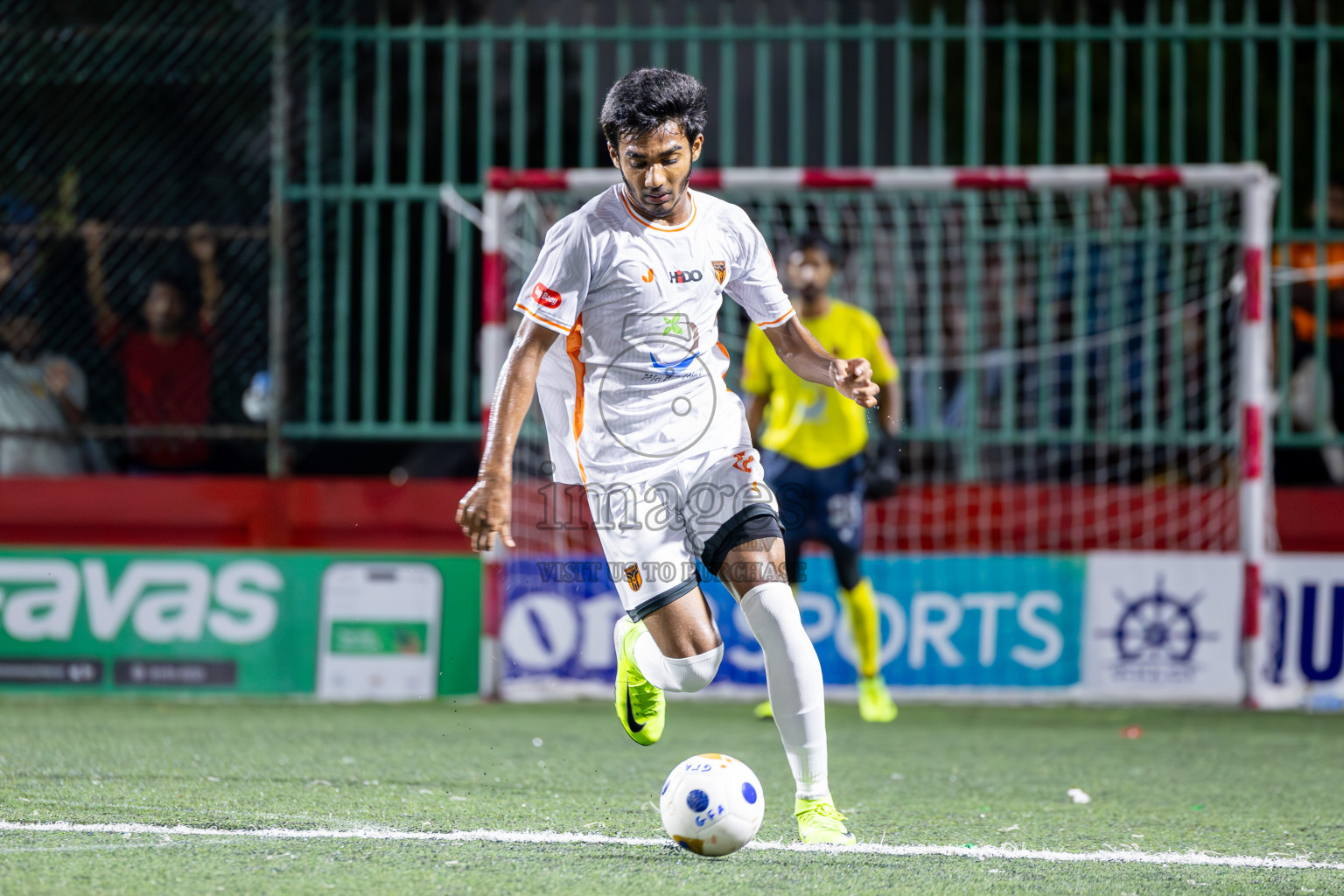 Th Hirilandhoo vs Th Buruni in Day 10 of Golden Futsal Challenge 2025 was held on Tuesday, 14th January 2025, in Hulhumale', Maldives Photos: Ismail Thoriq / images.mv