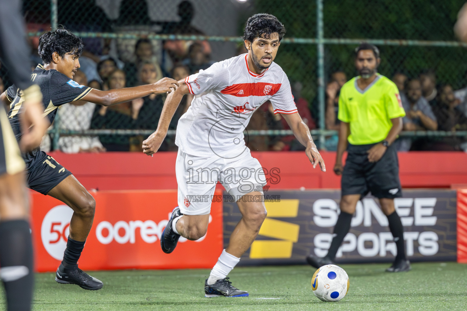 HA Muraidhoo vs HA Dhidhdhoo in Day 1 of Golden Futsal Challenge 2025 on Sunday, 5th January 2025, in Hulhumale', Maldives
Photos: Ismail Thoriq / images.mv