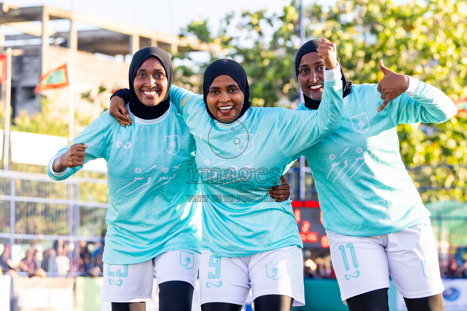 Dhonfanu vs Eydhafushi in Day 1 of Better in Baa Futsal Fiesta 2025 Woman's division held in B. Eydhafushi, Maldives on Wednesday, 5th November 2025. Photos: Nausham Waheed / images.mv
