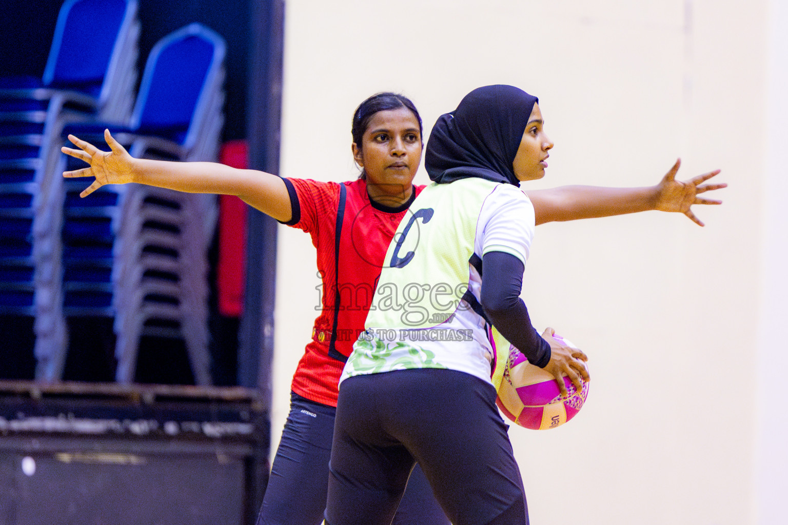 Matrix vs Club green streets in 1st division Final of National Netball Tournament 2025 held in Social Center at Male', Maldives on Thursday, 29th May 2025. Photos: Nausham Waheed / images.mv