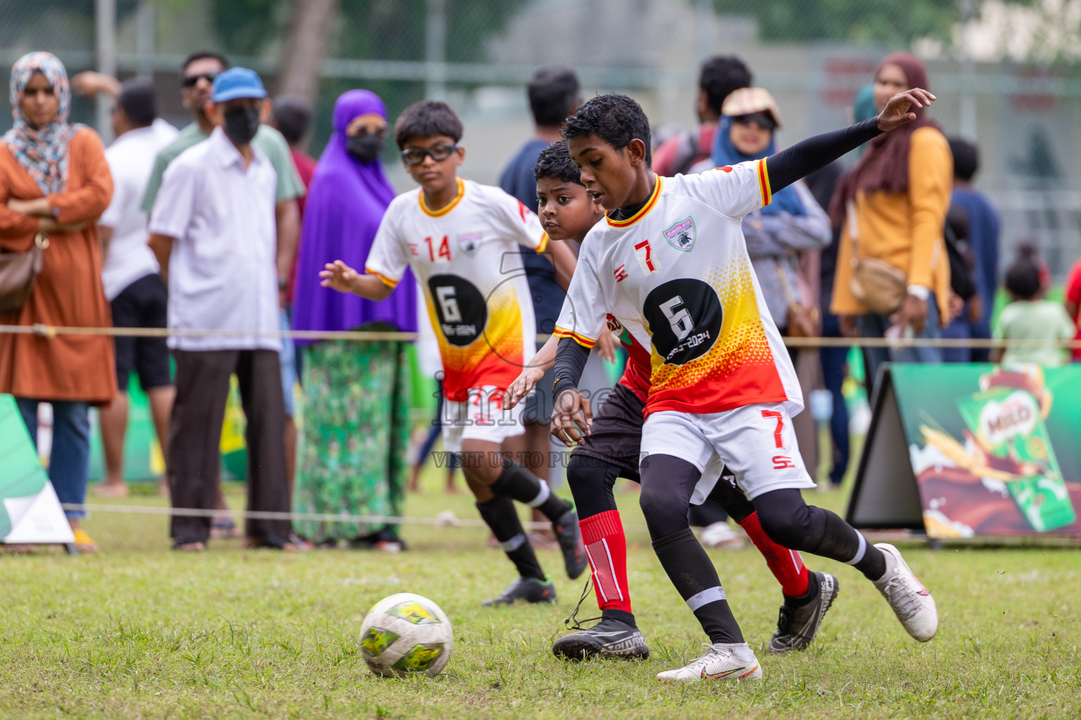 Day 2 of MILO Academy Championship 2024 - U12 was held at Henveiru Grounds in Male', Maldives on Friday, 5th July 2024.
Photos: Ismail Thoriq / images.mv