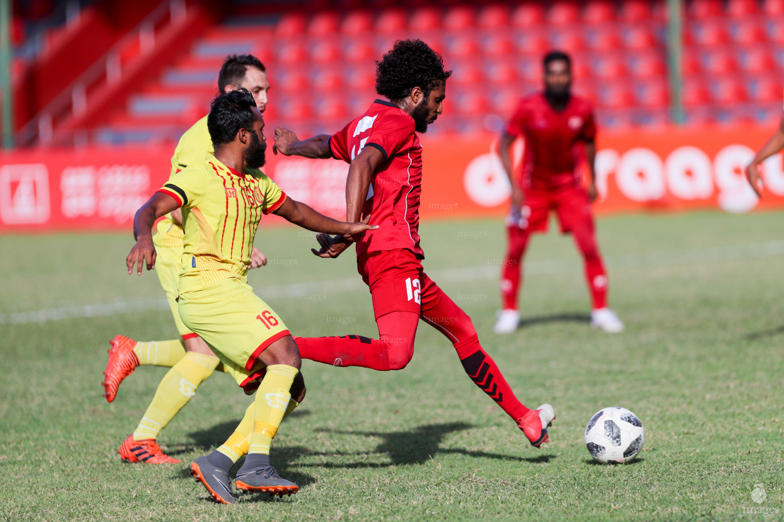 TC Sports Club vs Victory Sports Club in Dhiraagu Dhivehi Premier League 2018 in Male, Maldives, Monday  October 22, 2018. (Images.mv Photo/Suadh Abdul Sattar)