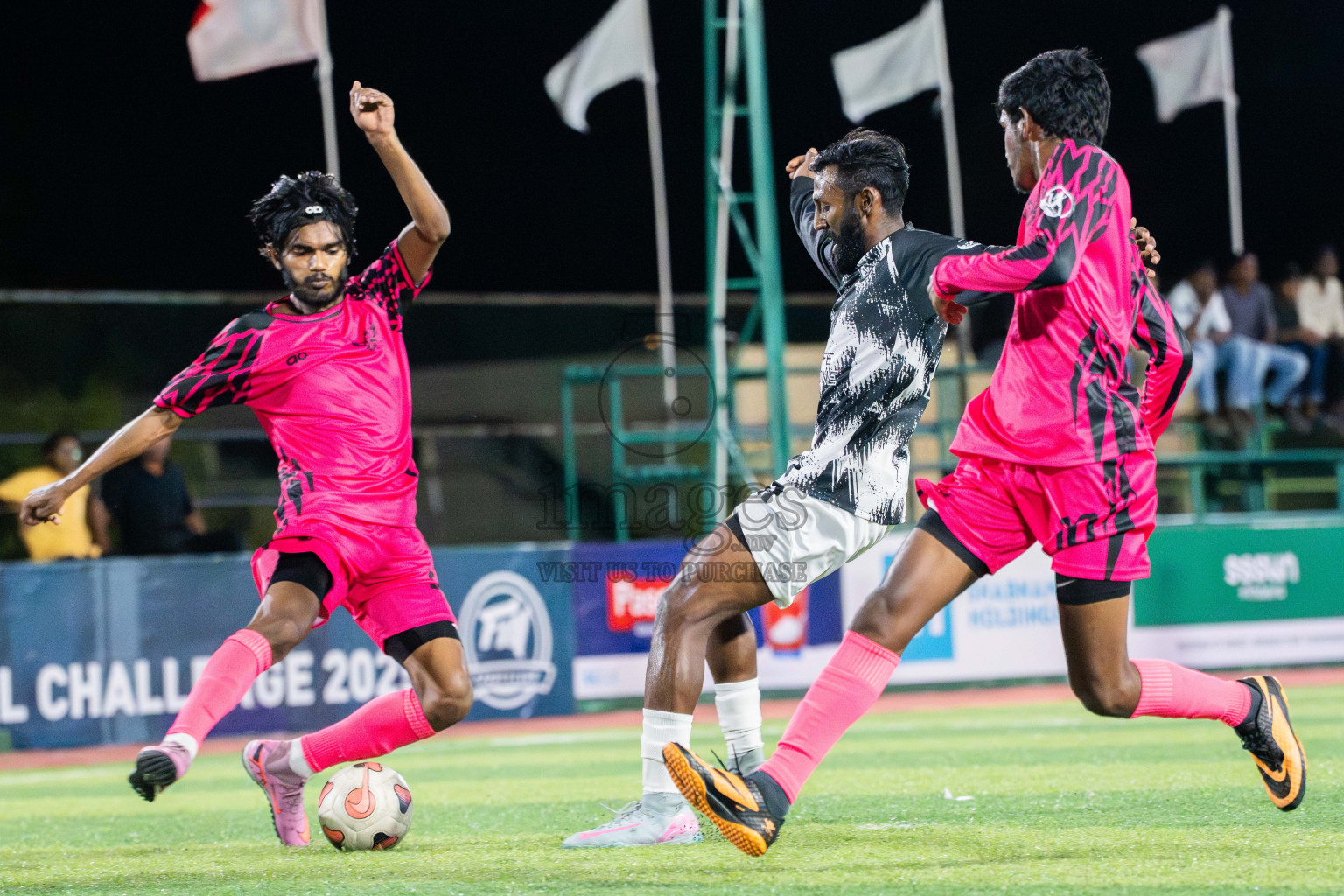 BG SC VS Goalhians in Day 3 - Fonadhoo Youth Futsal Challenge 2025 held in Fonadhoo Futsal Stadium, L. Fonadhoo, Maldives on Tuesdat, 28th October 2025 Photos: Arif Rasheed / images.mv