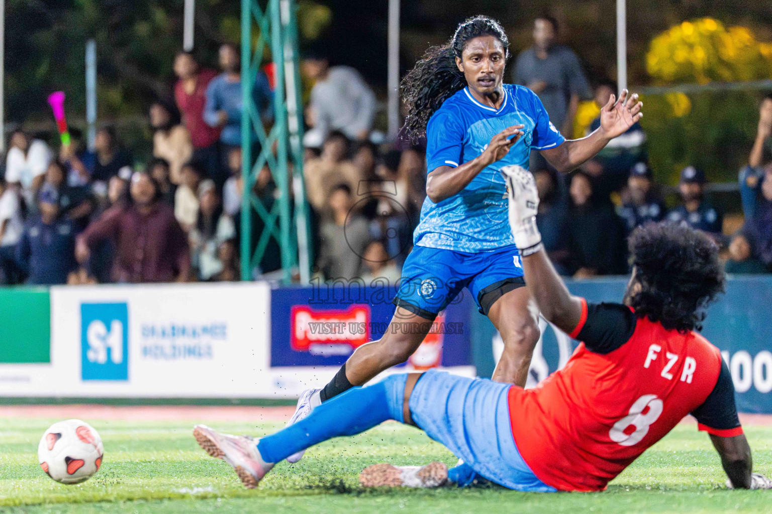 Kanmathi SC VS Kanmathi FC in Day 5 - Fonadhoo Youth Futsal Challenge 2025 held in Fonadhoo Futsal Stadium, L. Fonadhoo, Maldives on Thursday, 30th October 2025 Photos: Arif Rasheed / images.mv