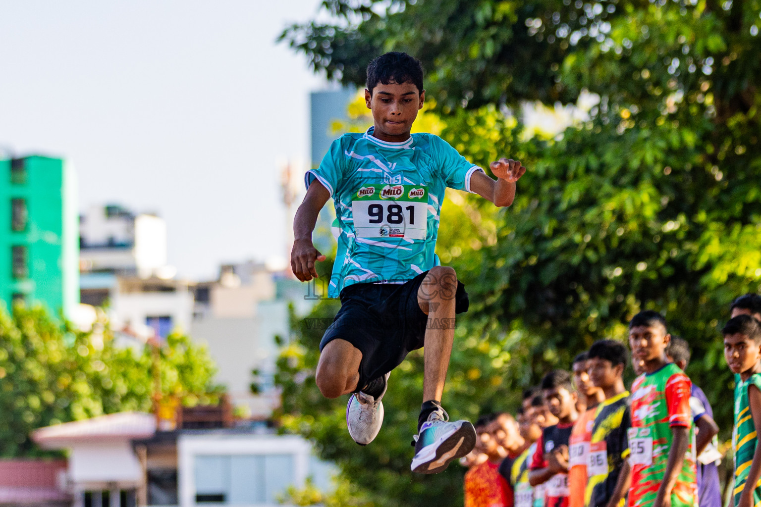 Day 3 of Inter-school Athletics Championship 2025 held in Ekuveni Synthetic Track, Male', Maldives on Wednesday, 08th October 2025. Photos by: Areef Adam / Images.mv