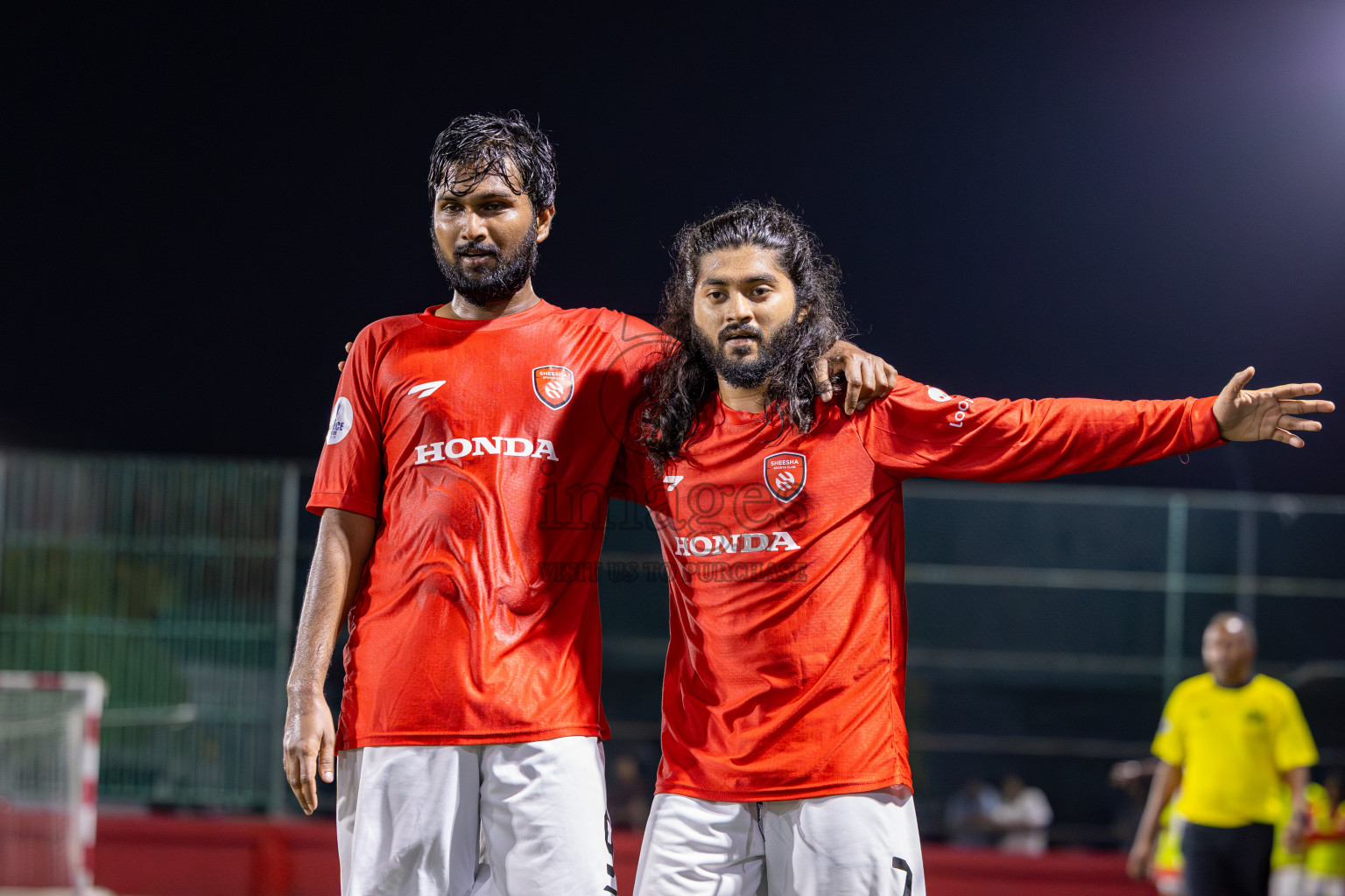 Sheesha vs Roseware in Day 1 of Office League 2025 was held on Wednesday, 16th April 2025 in Hulhumale', Maldives.
Photos: Ismail Thoriq / images.mv