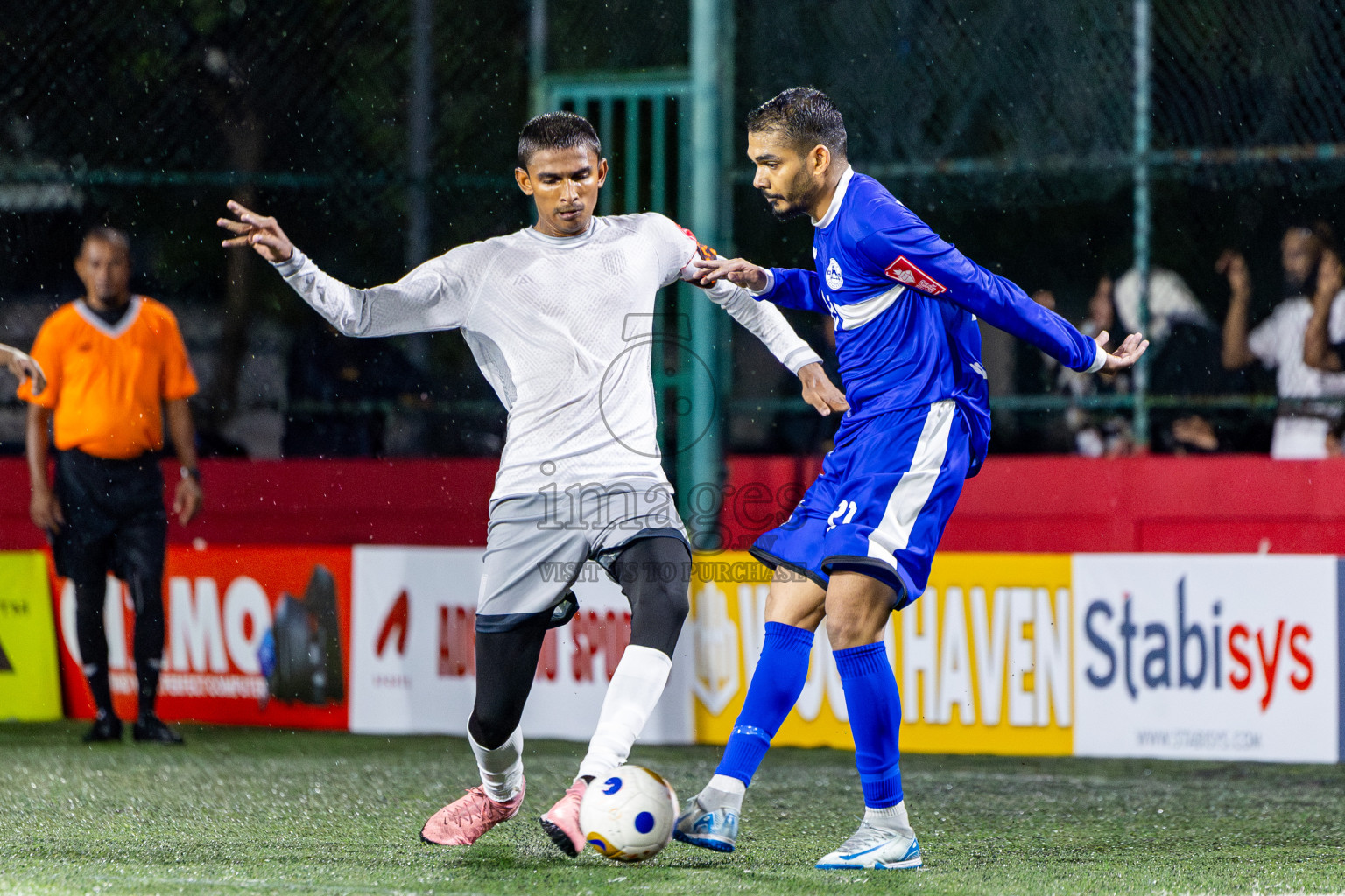 Thaa Veymadoo VS Thaa Buruni in Day 6 of Golden Futsal Challenge 2025 on Friday, 6th January 2025, in Hulhumale', Maldives Photos: Nausham Waheed / images.mv