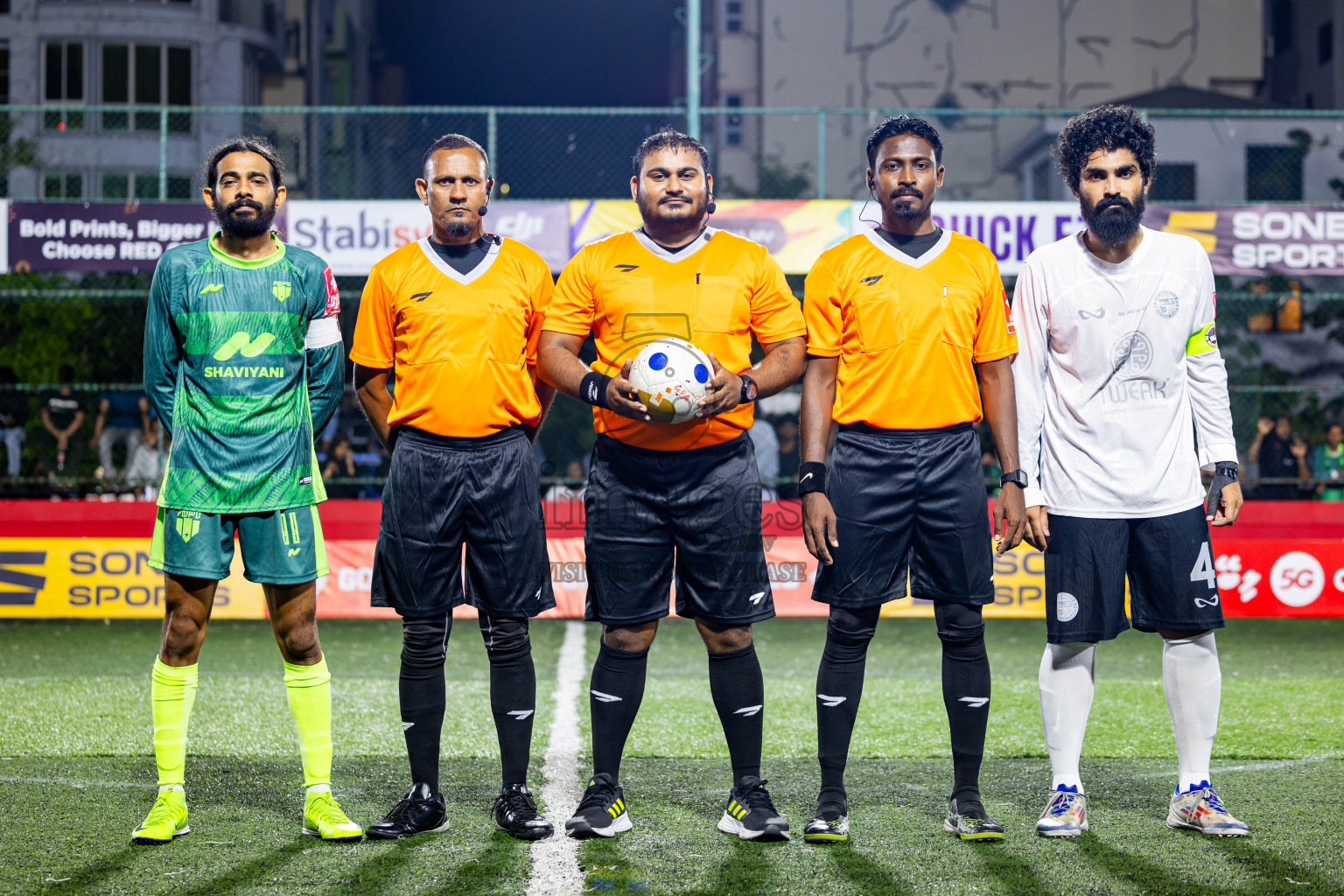 Thaa Omadhoo VS Thaa Kinbidhoo in Day 6 of Golden Futsal Challenge 2025 on Friday, 6th January 2025, in Hulhumale', Maldives Photos: Nausham Waheed / images.mv