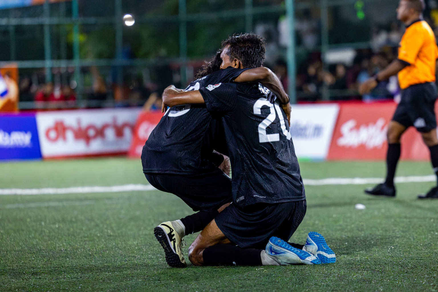 TEAM MACL vs STELCO RC in Quarter Finals of Club Maldives Cup 2024 held in Rehendi Futsal Ground, Hulhumale', Maldives on Wednesday, 9th October 2024. Photos: Nausham Waheed / images.mv