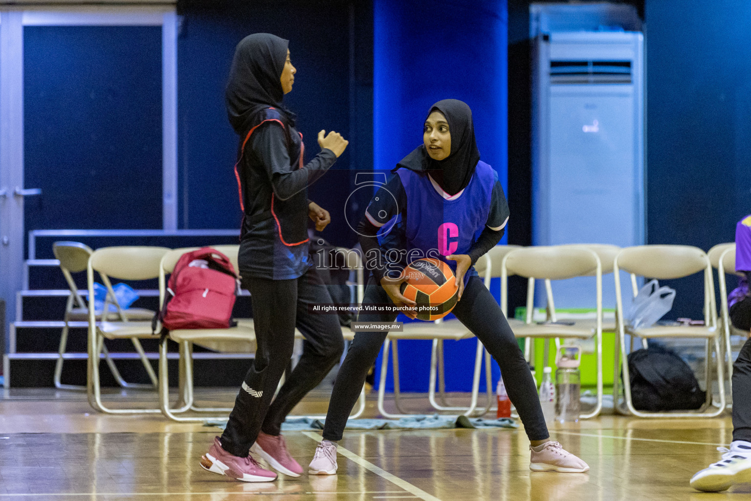 Xenith Sports Club vs Youth United Sports Club in the Milo National Netball Tournament 2022 on 18 July 2022, held in Social Center, Male', Maldives. Photographer: Shuu, Hassan Simah / Images.mv