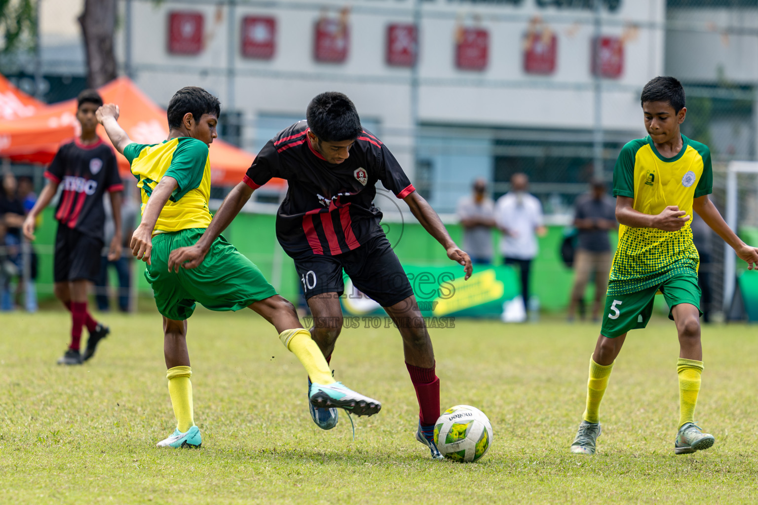 Day 3 of MILO Academy Championship 2024 (U-14) was held in Henveyru Stadium, Male', Maldives on Saturday, 2nd November 2024.
Photos: Hassan Simah / Images.mv