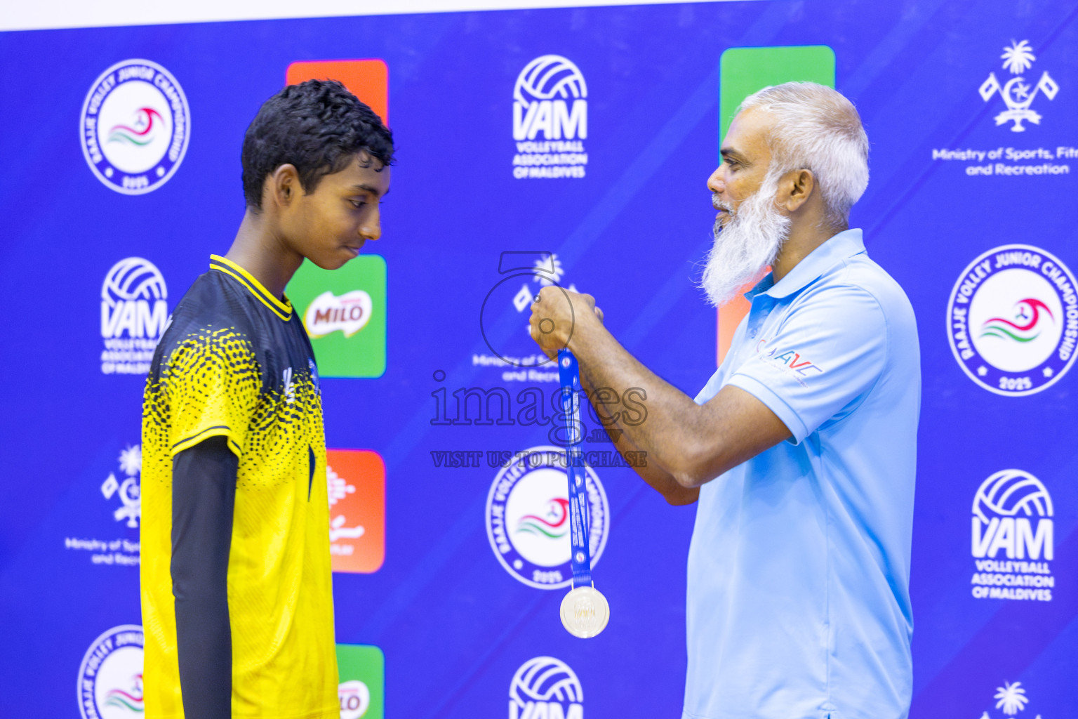 ADh Maamigili vs Male' City in the Finals of MILO Raajje Volley Junior Championship 2025 (U16 Boys) was held in Social Center Indoor Hall, Maldives on Saturday, 27th September 2025. Photos: Ismail Thoriq / images.mv