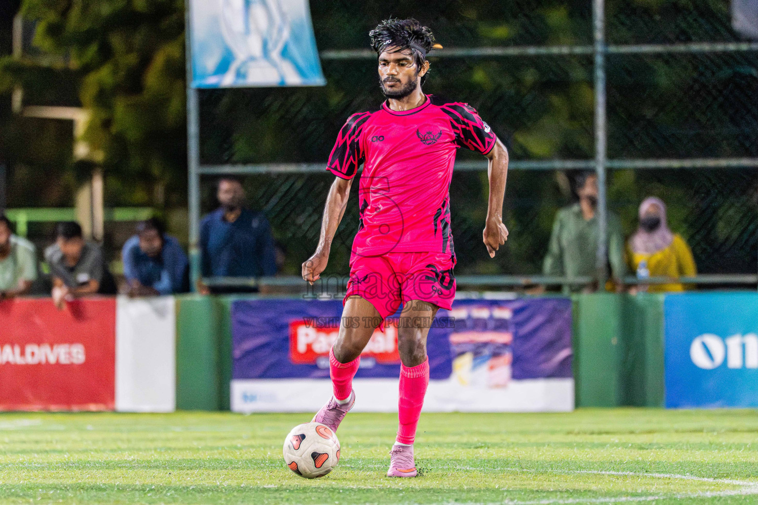 Goalhians VS Foemathi in Day 4 - Fonadhoo Youth Futsal Challenge 2025 held in Fonadhoo Futsal Stadium, L. Fonadhoo, Maldives on Wednesday, 29th October 2025 Photos: Arif Rasheed / images.mv