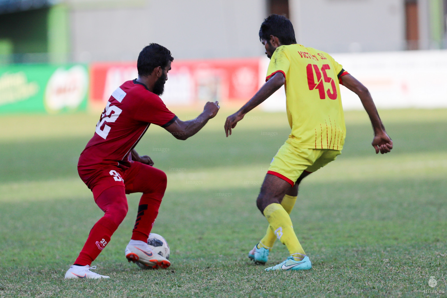 TC Sports Club vs Victory Sports Club in Dhiraagu Dhivehi Premier League 2018 in Male, Maldives, Monday  October 22, 2018. (Images.mv Photo/Suadh Abdul Sattar)