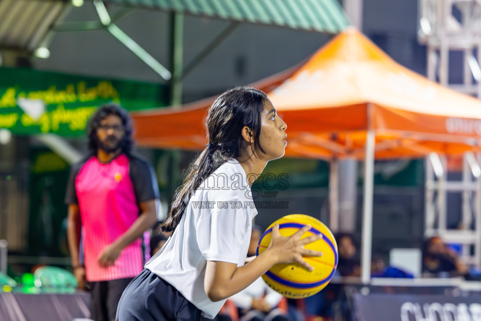 Day 7 of MILO Ramadan 3x3 Challenge 2024 was held in Ekuveni Outdoor Basketball Court at Male', Maldives on Monday, 18th March 2024.
Photos: Mohamed Mahfooz Moosa / images.mv