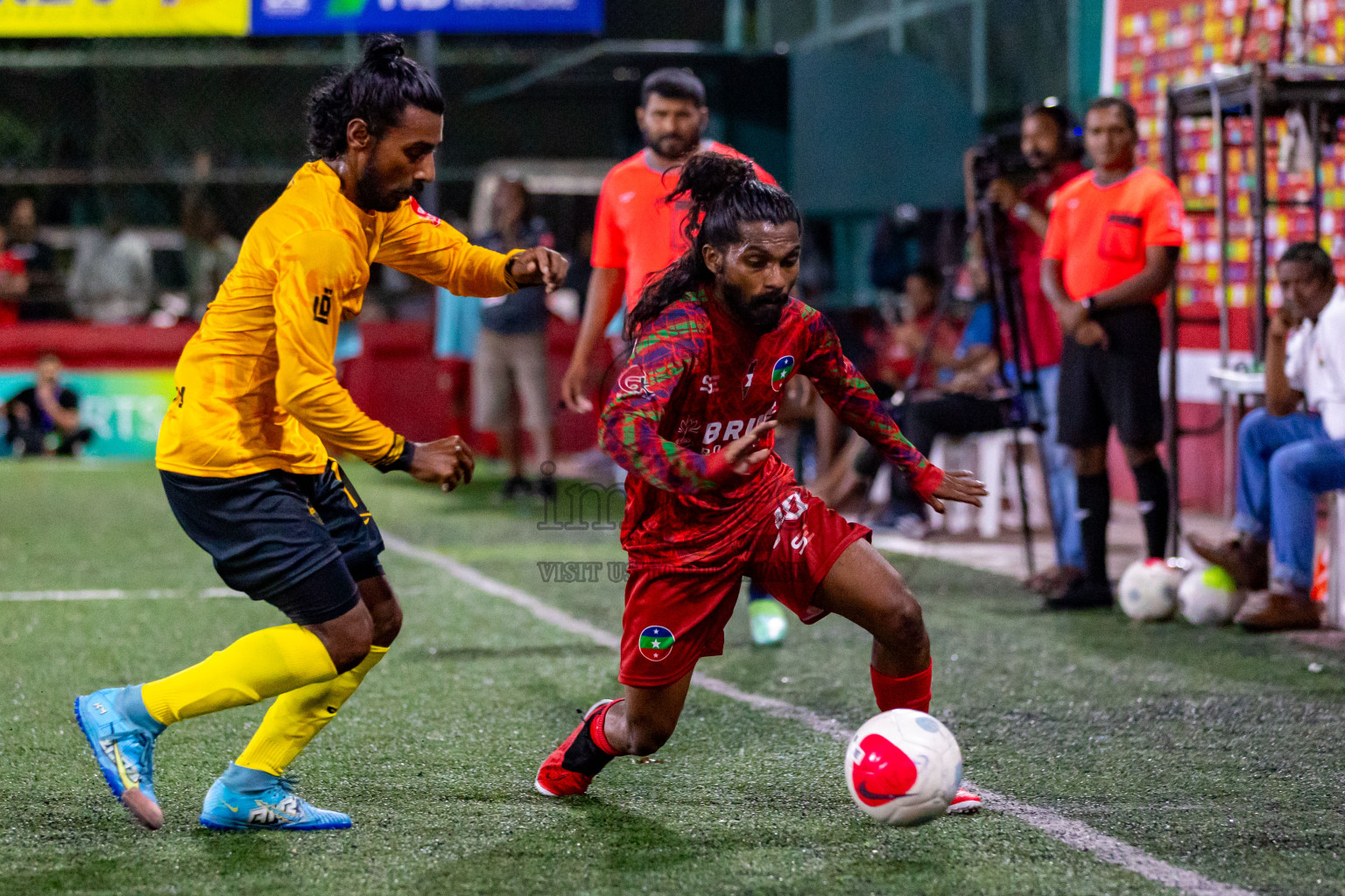 GDh. Thinadhoo  VS  GDh. Gadhdhoo in Day 17 of Golden Futsal Challenge 2024 was held on Wednesday, 31st January 2024, in Hulhumale', Maldives Photos: Hassan Simah / images.mv