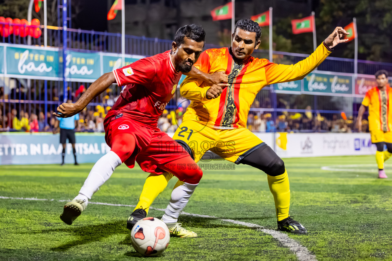 Eydhafushi vs Thulhaadhoo in Semi Finals of Better in Baa Futsal Fiesta 2025 Men's division held in B. Eydhafushi, Maldives on Saturday, 15th November 2025. Photos: Nausham Waheed / images.mv