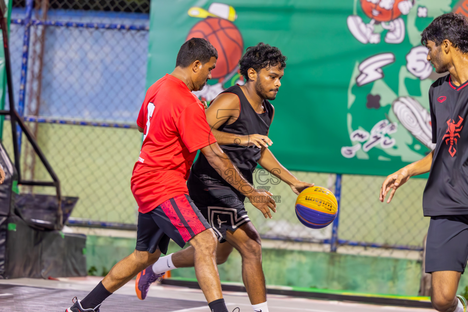 Day 6 of MILO Ramadan 3x3 Challenge 2024 was held in Ekuveni Outdoor Basketball Court at Male', Maldives on Sunday, 18th March 2024.
Photos: Ismail Thoriq / images.mv