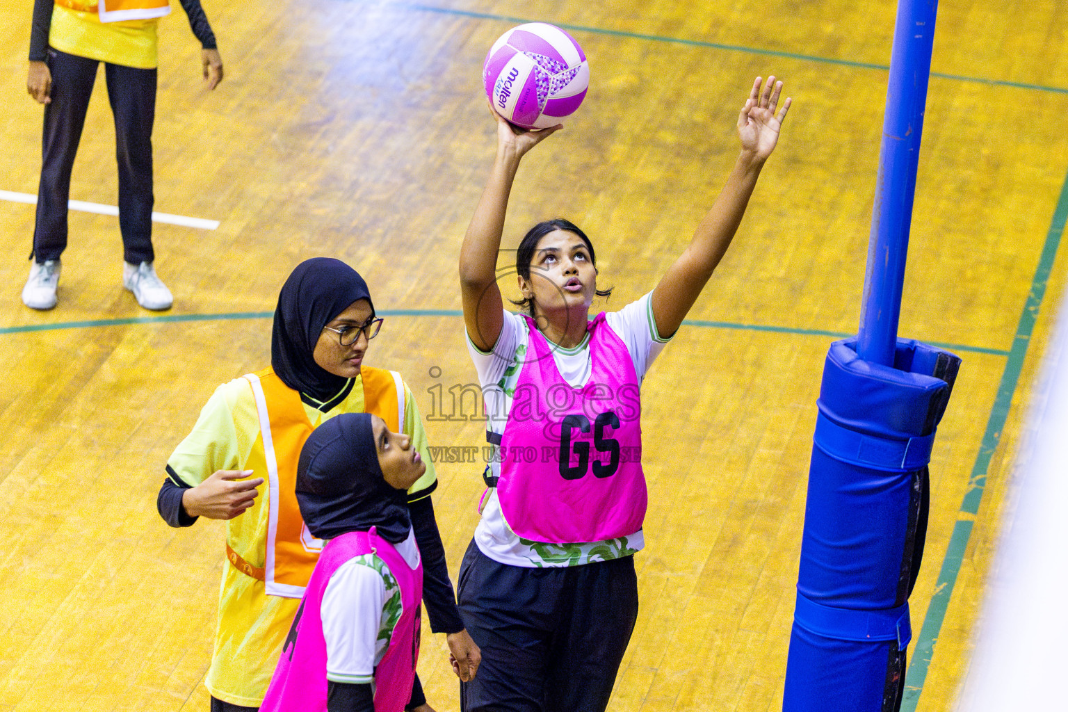 KYRC vs Sports Club Shining Star in Day 10 of National Netball Tournament 2025 held in Social Center at Male', Maldives on Tuesday, 27th May 2025. Photos: Nausham Waheed / images.mv
