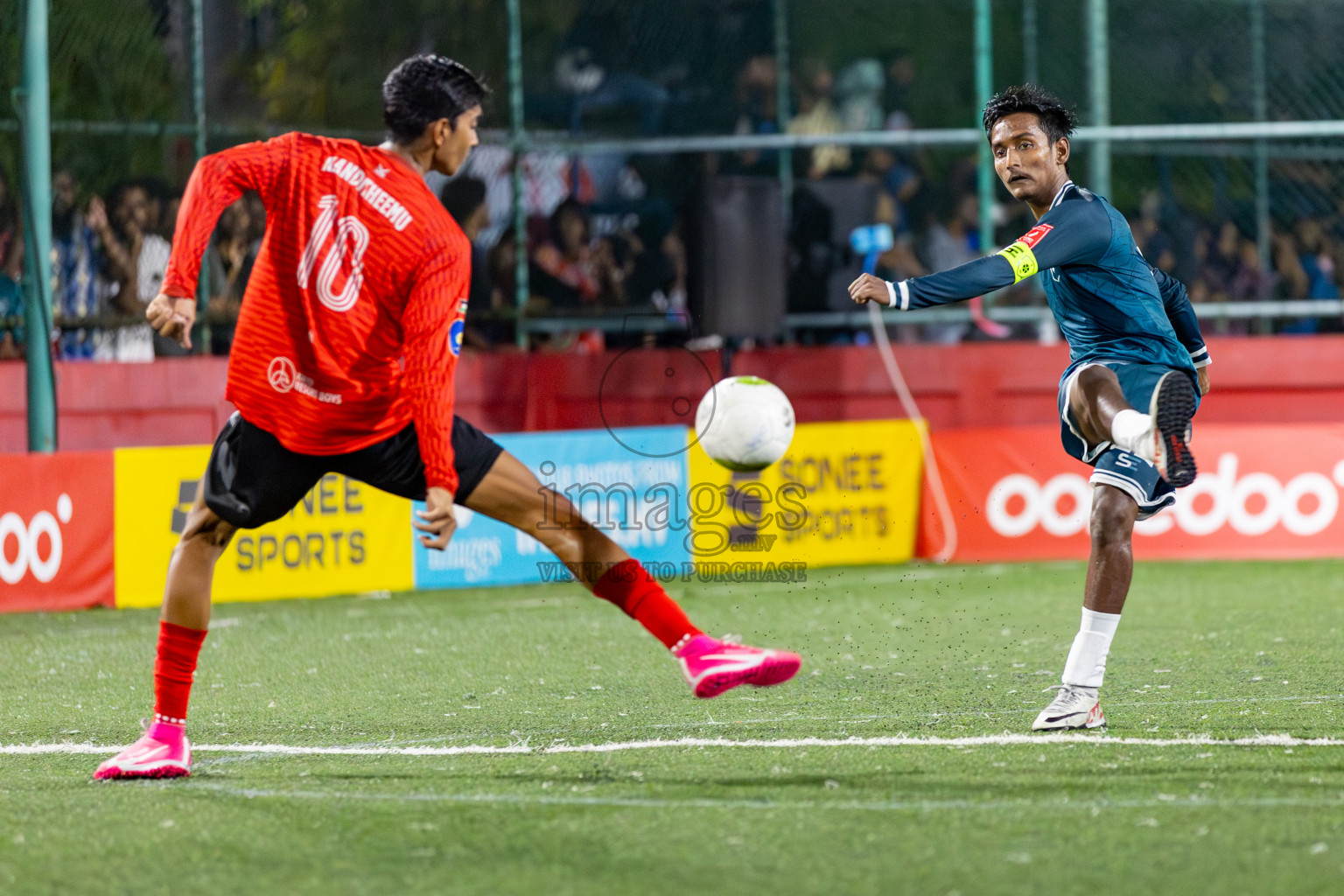 Sh. Kanditheemu VS R. Dhuvaafaru on Day 35 of Golden Futsal Challenge 2024 was held on Tuesday, 20th February 2024, in Hulhumale', Maldives 
Photos: Hassan Simah, / images.mv