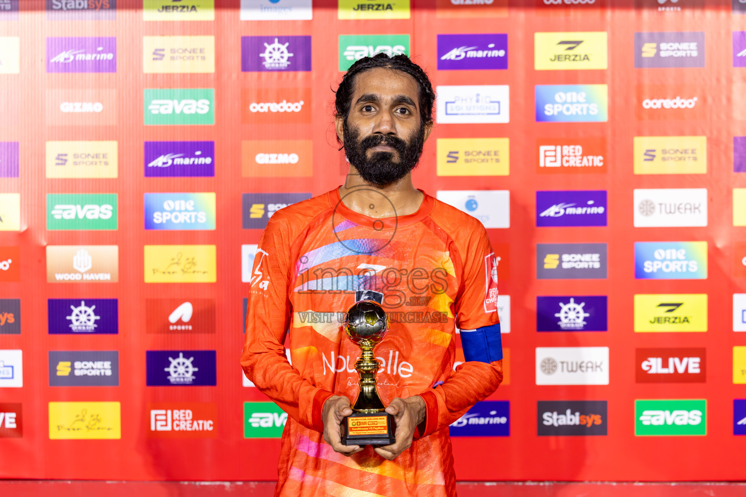 Sh Kanditheemu vs Sh Feydhoo in Day 6 of Golden Futsal Challenge 2025 on Friday, 6th January 2025, in Hulhumale', Maldives
Photos: Ismail Thoriq / images.mv