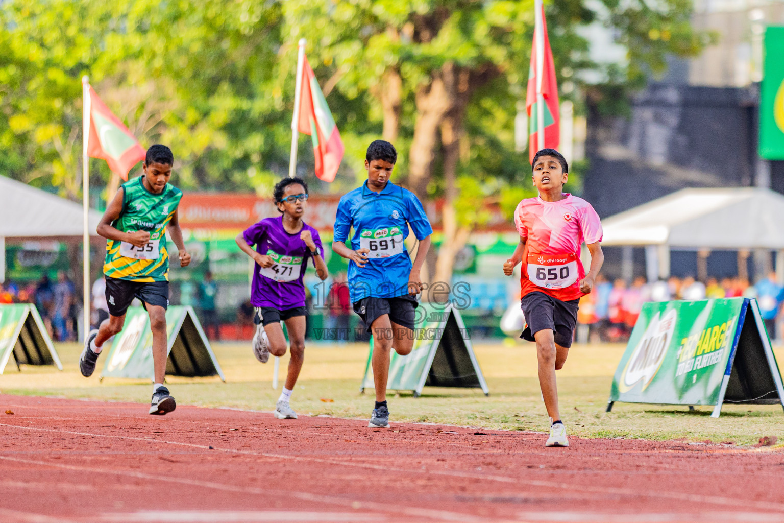 Day 3 of Inter-school Athletics Championship 2025 held in Ekuveni Synthetic Track, Male', Maldives on Wednesday, 08th October 2025. Photos by: Areef Adam  / Images.mv