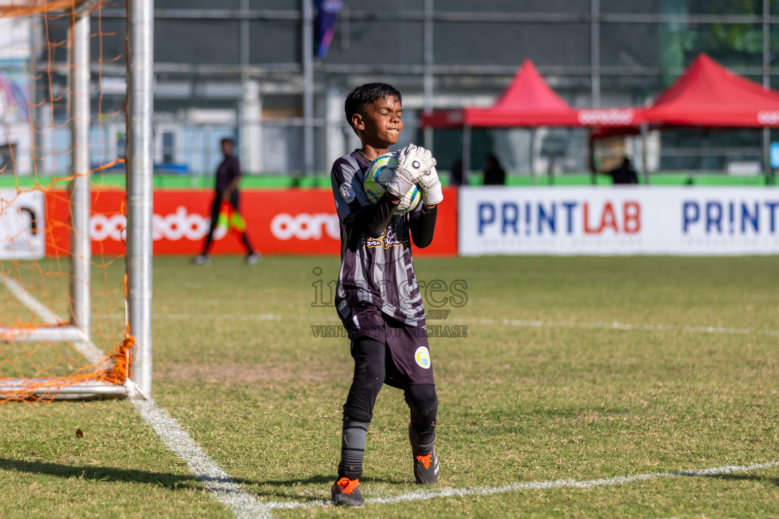 Club Valencia vs Super United Sports (U12) in Day 9 of Dhivehi Youth League 2024 held at Henveiru Stadium on Saturday, 14th December 2024. Photos: Mohamed Mahfooz Moosa / Images.mv