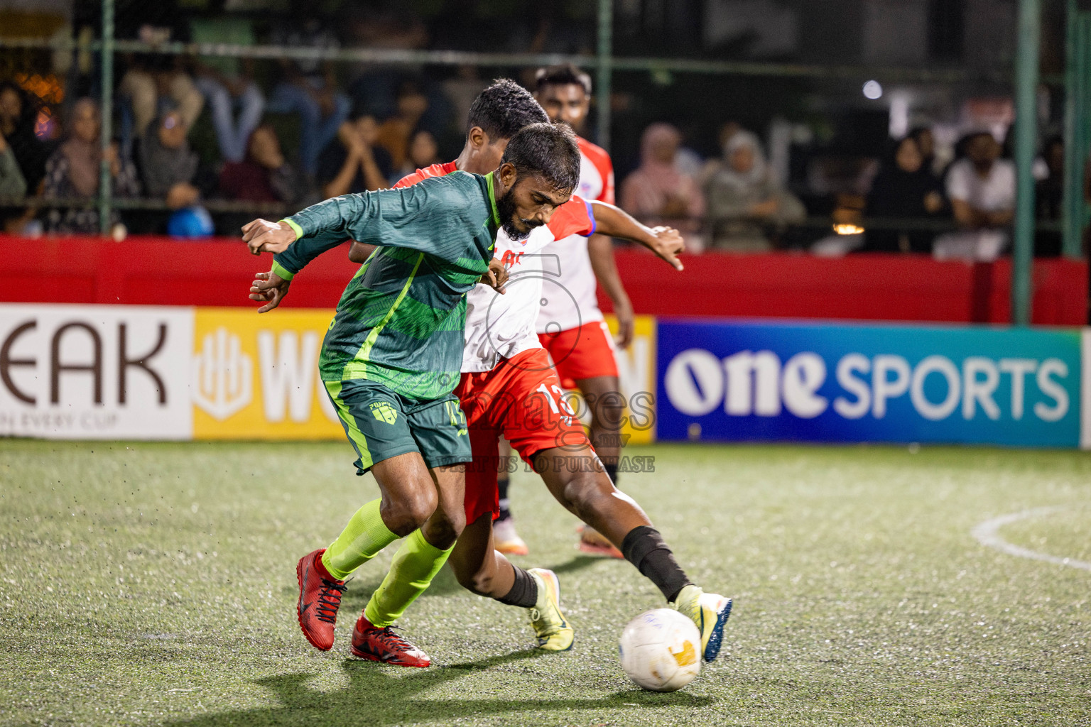 Th. Kinbidhoo VS Th. Dhiyamigili in Day 18 of Golden Futsal Challenge 2025 was held on Wednesday, 22nd January 2025, in Hulhumale', Maldives. Photos: Nausham Waheed / images.mv