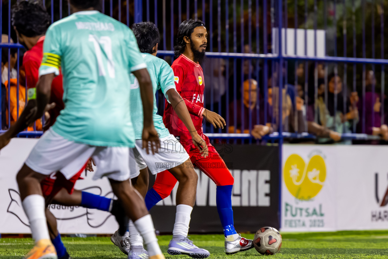 Dhonfan vs Eydhafushi in Day 4 of Better in Baa Futsal Fiesta 2025 Men's division held in B. Eydhafushi, Maldives on Saturday, 8th November 2025. Photos: Nausham Waheed / images.mv