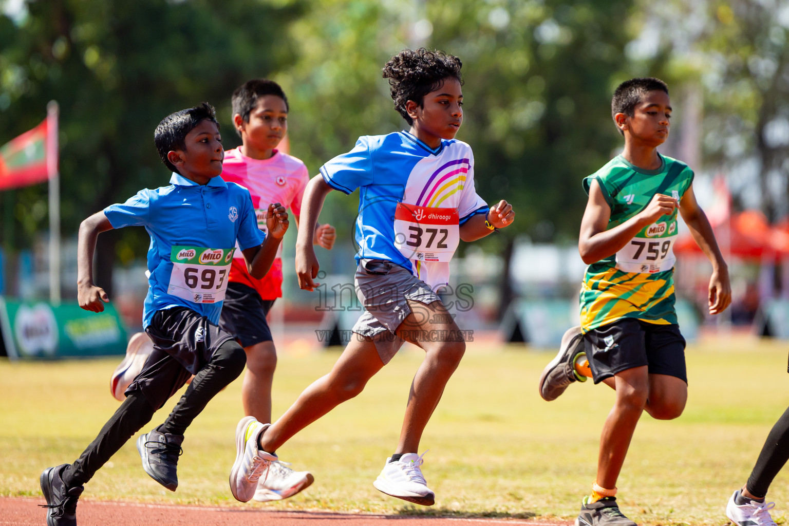 Day 3 of Inter-school Athletics Championship 2025 held in Ekuveni Synthetic Track, Male', Maldives on Wednesday, 08th October 2025. Photos by: Nausham Waheed / Images.mv