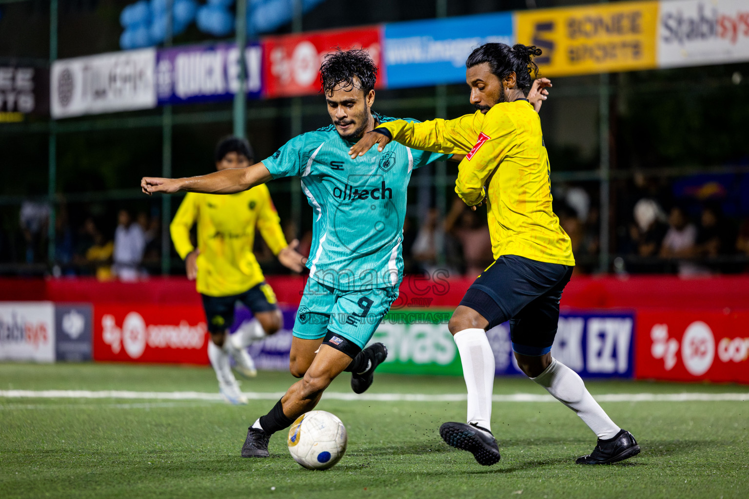 S Feydhoo vs Gdh Gadhdhoo in Zone round Day 28 of Golden Futsal Challenge 2025 was held on Saturday , 1st February 2025, in Hulhumale', Maldives. Photos: Nausham Waheed / images.mv
