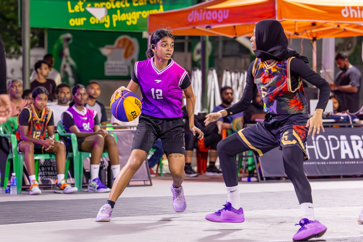 Final Day of MILO Ramadan 3x3 Challenge 2024 was held in Ekuveni Outdoor Basketball Court at Male', Maldives on Tuesday, 19th March 2024.
Photos: Ismail Thoriq / images.mv