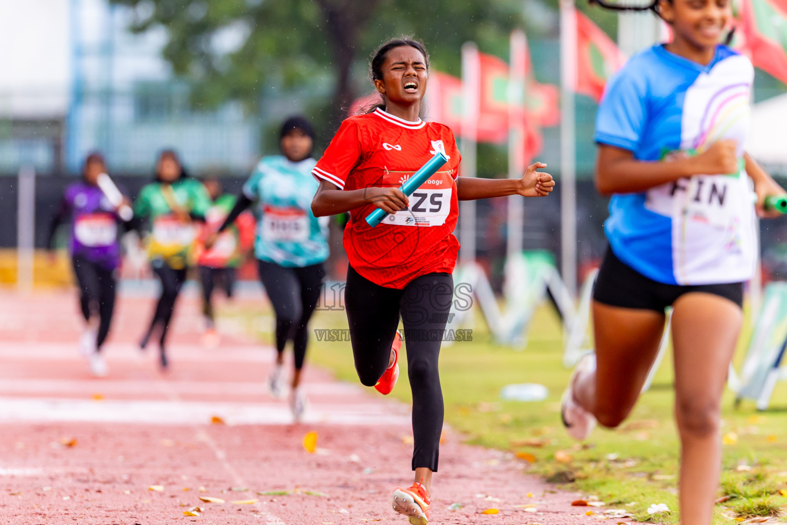 Day 6 of Inter-school Athletics Championship 2025 held in Ekuveni Synthetic Track, Male', Maldives on Sunday, 12th October 2025. Photos by: Nausham Waheed / Images.mv