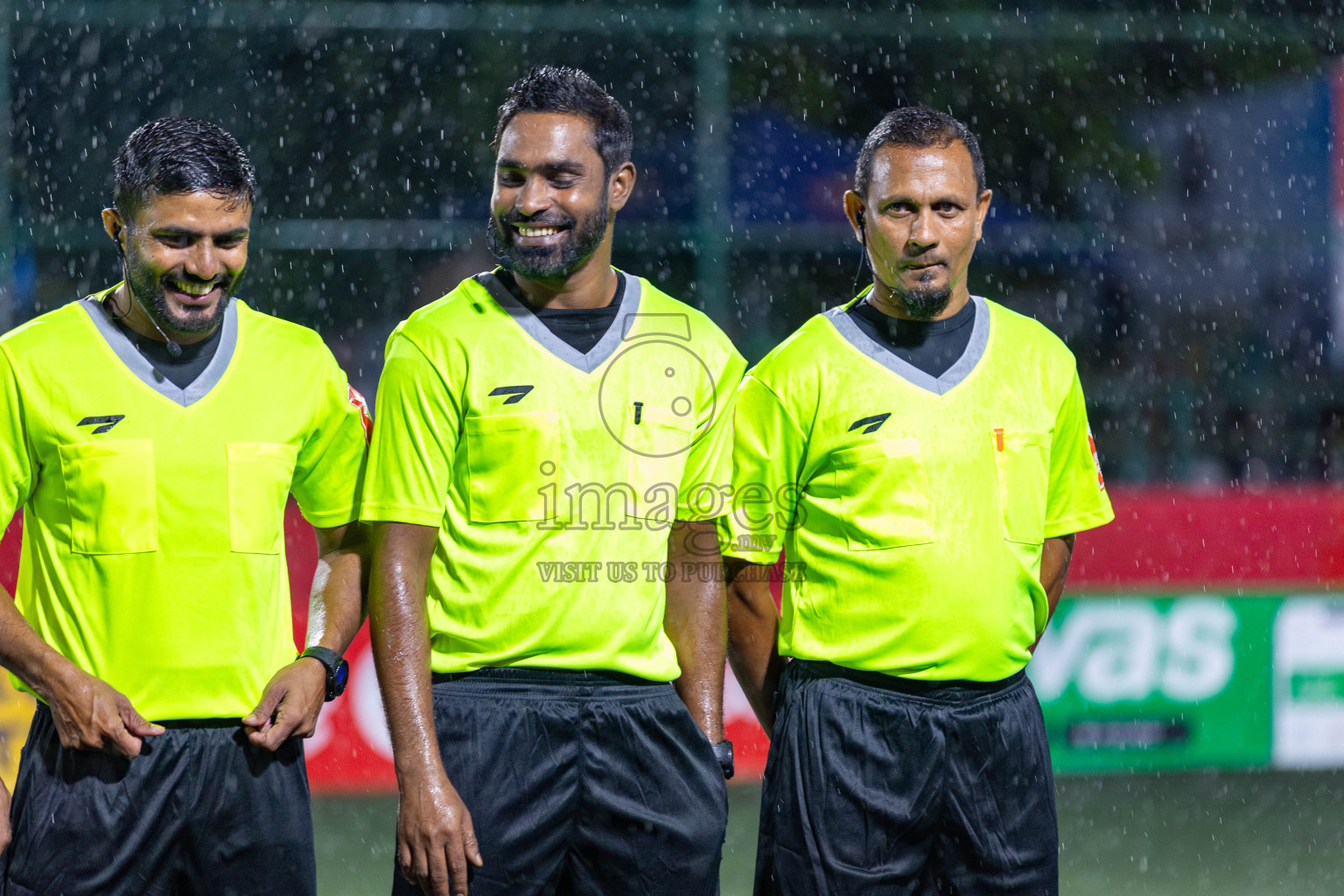 Lh. Hinnavaru VS Lh. Olhuvelifushi on Day 22 of Golden Futsal Challenge 2025 was held on Sunday, 26 January 2025, in Hulhumale', Maldives. 
Photos: Hassan Simah / images.mv