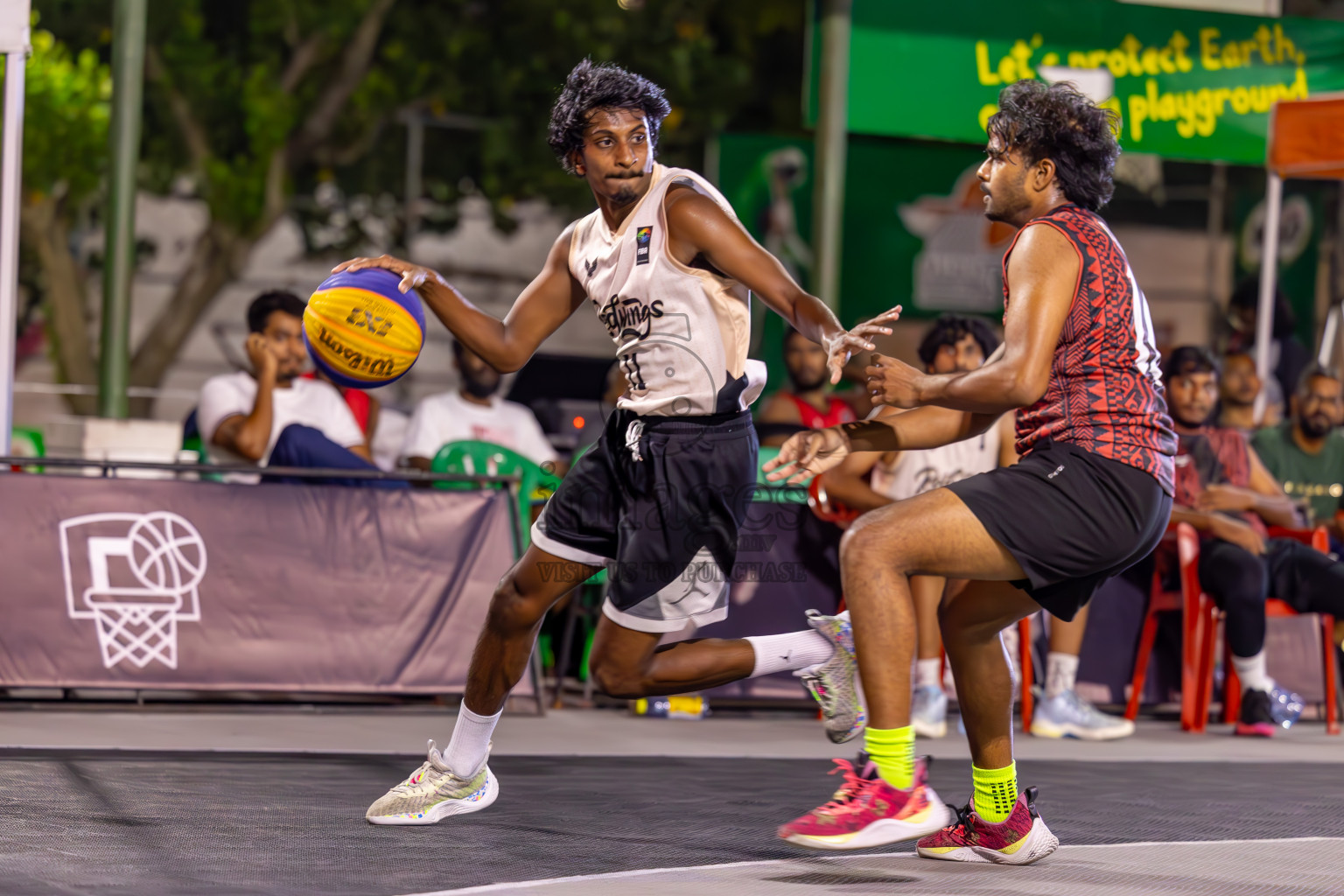 Day 6 of MILO Ramadan 3x3 Challenge 2024 was held in Ekuveni Outdoor Basketball Court at Male', Maldives on Sunday, 18th March 2024.
Photos: Ismail Thoriq / images.mv