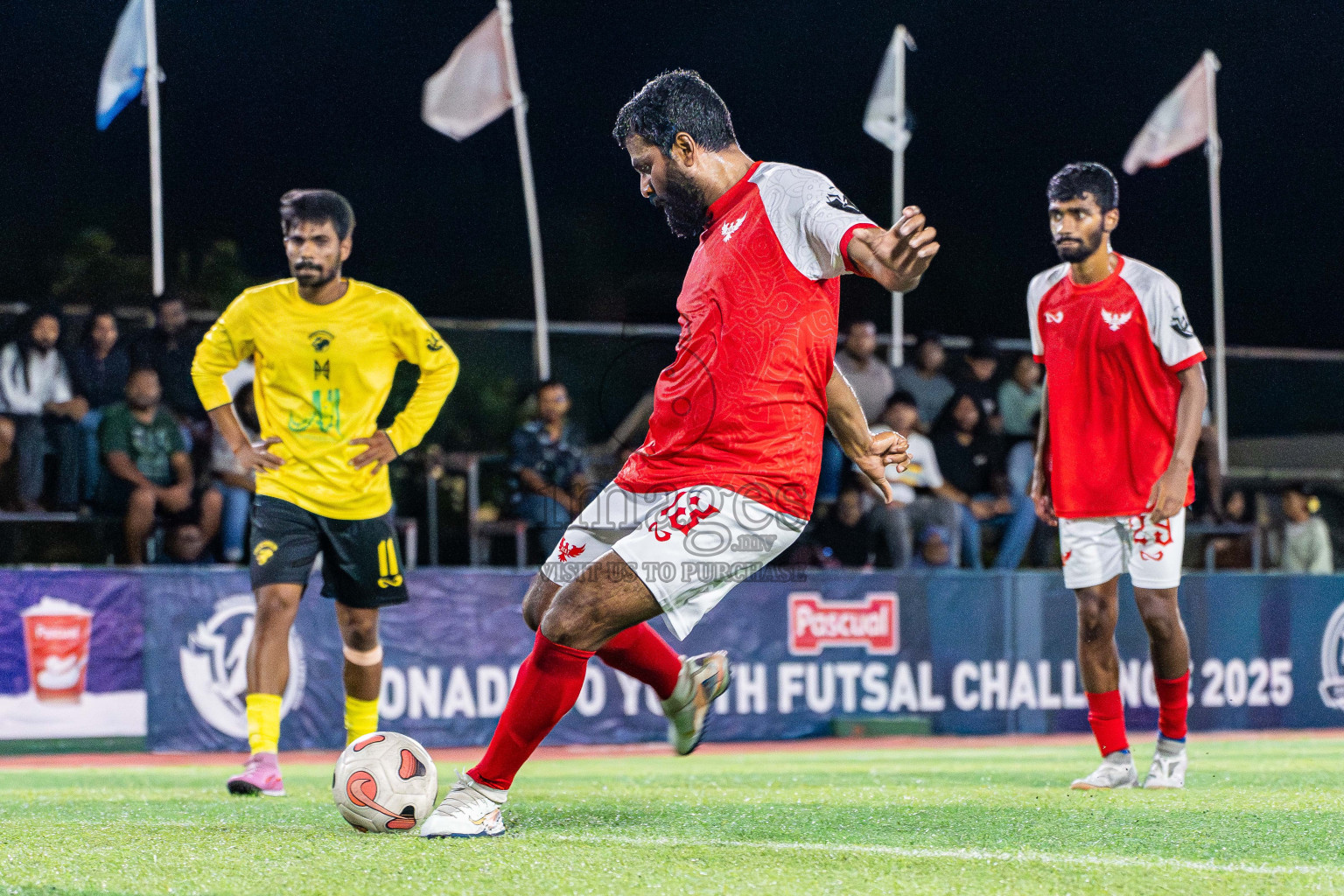 Kanmathi SC VS BEST in Day 4 - Fonadhoo Youth Futsal Challenge 2025 held in Fonadhoo Futsal Stadium, L. Fonadhoo, Maldives on Wednesday, 29th October 2025 Photos: Arif Rasheed / images.mv