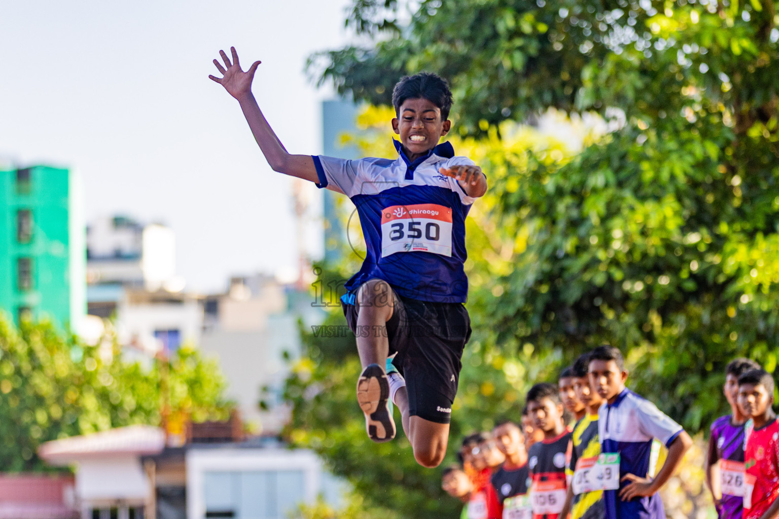 Day 3 of Inter-school Athletics Championship 2025 held in Ekuveni Synthetic Track, Male', Maldives on Wednesday, 08th October 2025. Photos by: Areef Adam / Images.mv