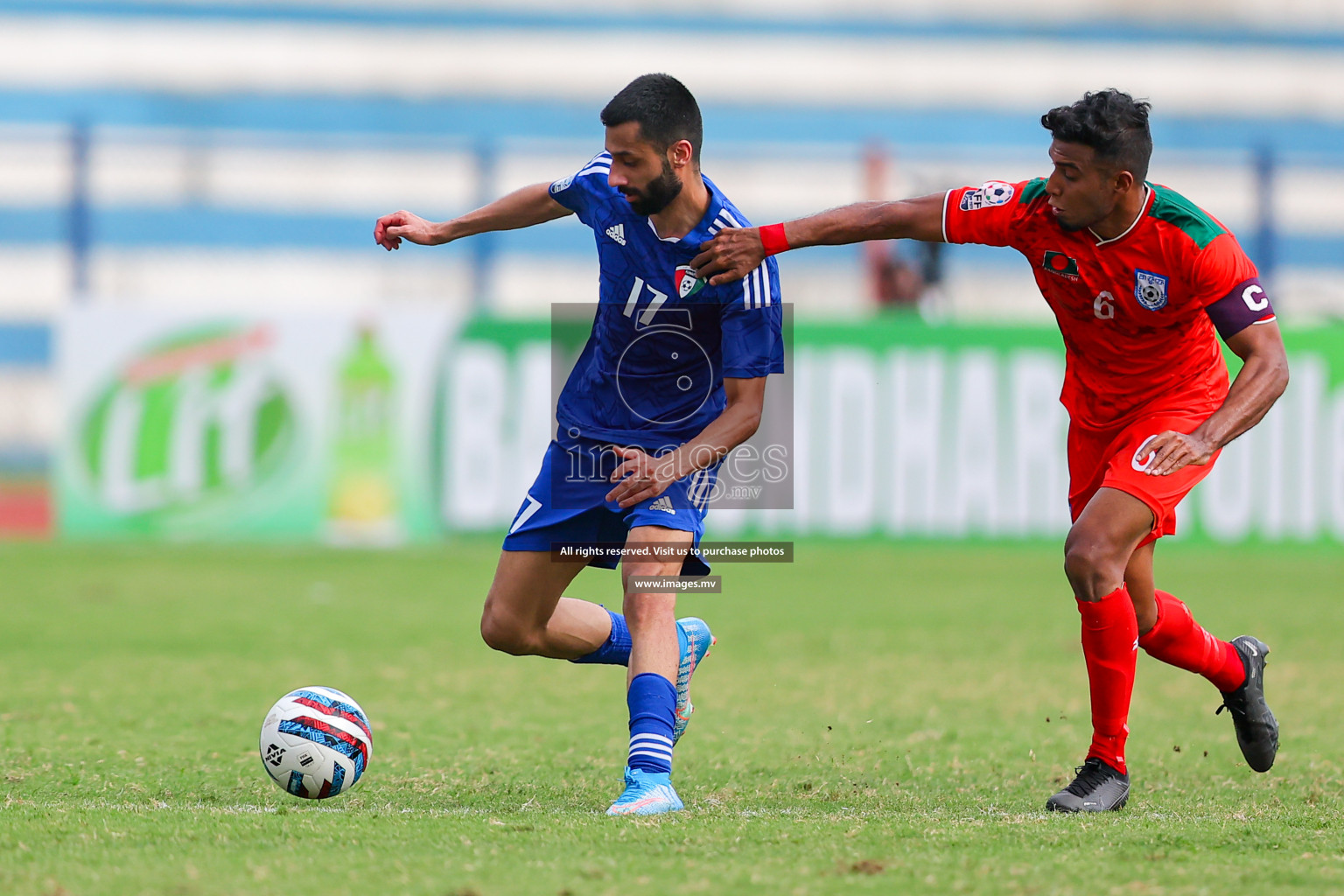 Kuwait vs Bangladesh in the Semi-final of SAFF Championship 2023 held in Sree Kanteerava Stadium, Bengaluru, India, on Saturday, 1st July 2023. Photos: Nausham Waheed, Hassan Simah / images.mv