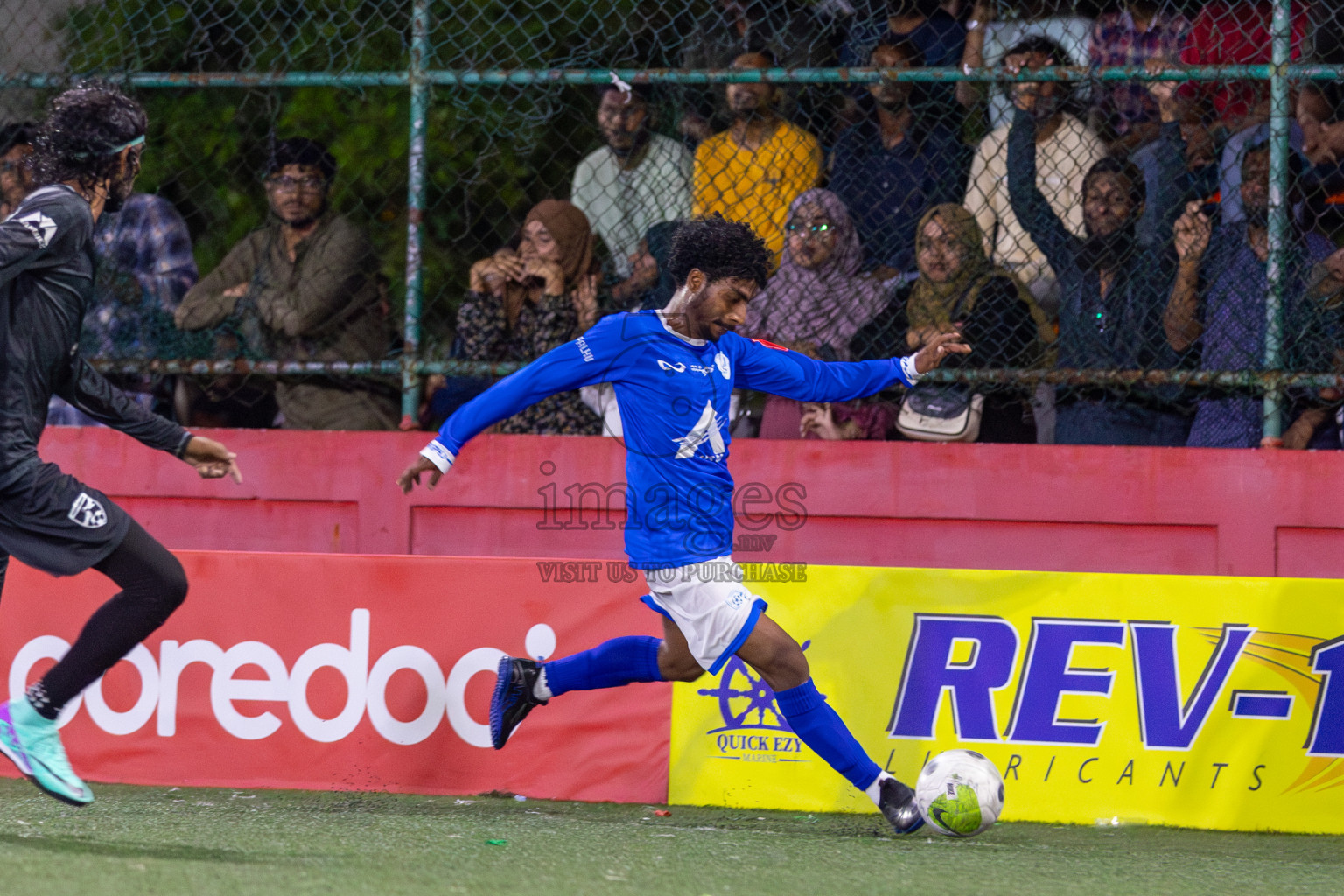 R Inguraidhoo vs R Hulhudhuffaaru in Day 6 of Golden Futsal Challenge 2024 was held on Saturday, 20th January 2024, in Hulhumale', Maldives Photos: Mohamed Mahfooz Moosa / images.mv