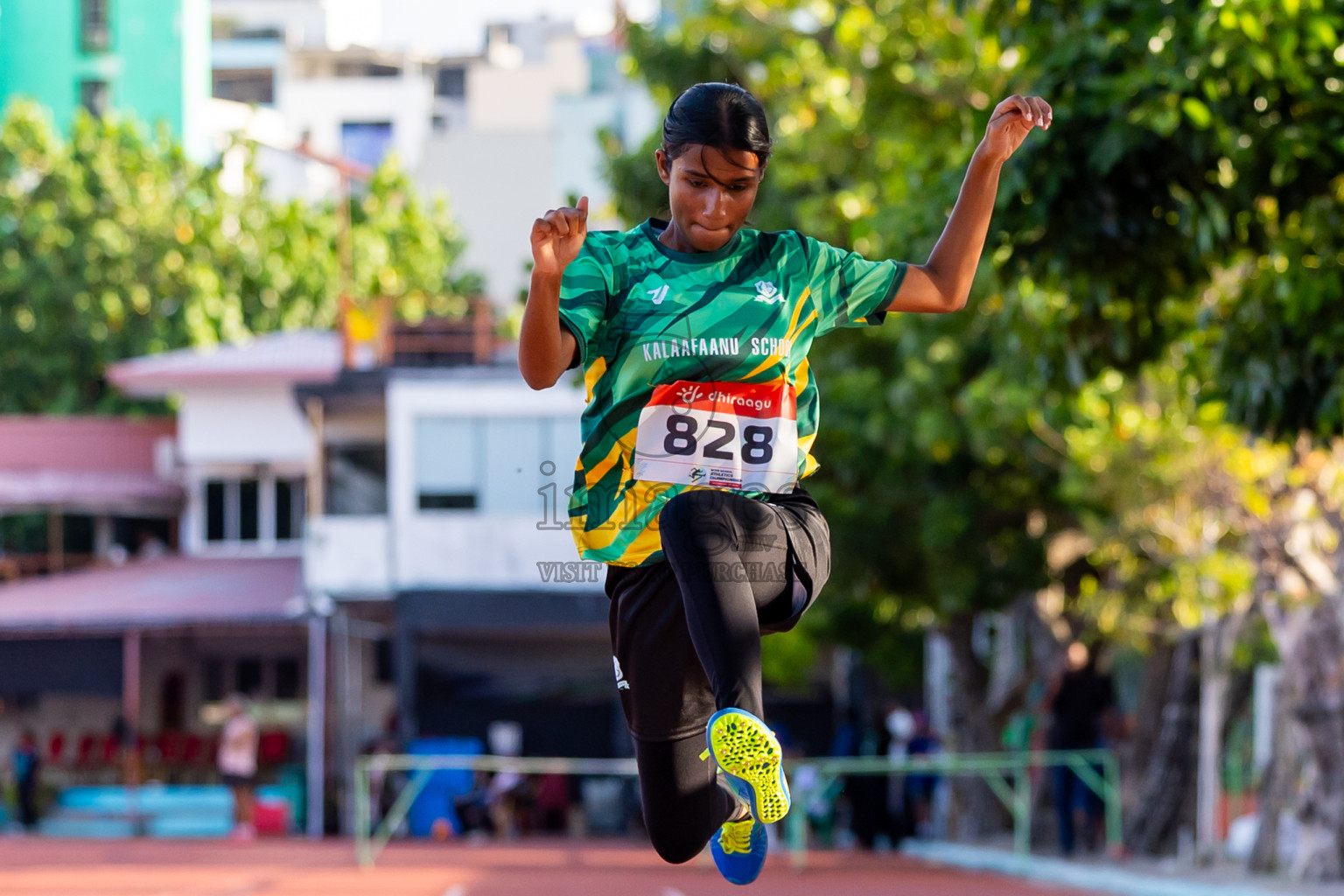 Day 2 of Inter-school Athletics Championship 2025 held in Ekuveni Synthetic Track, Male', Maldives on Tuesday, 07th October 2025. Photos by: Nausham Waheed / Images.mv